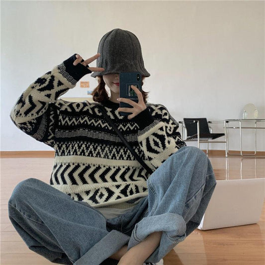 Autumn Winter  Women Fashion Sweater Casual Knitting Sweater Retro All-match Round Neck Pullovers Loose Casual Long Sleeve Sweater