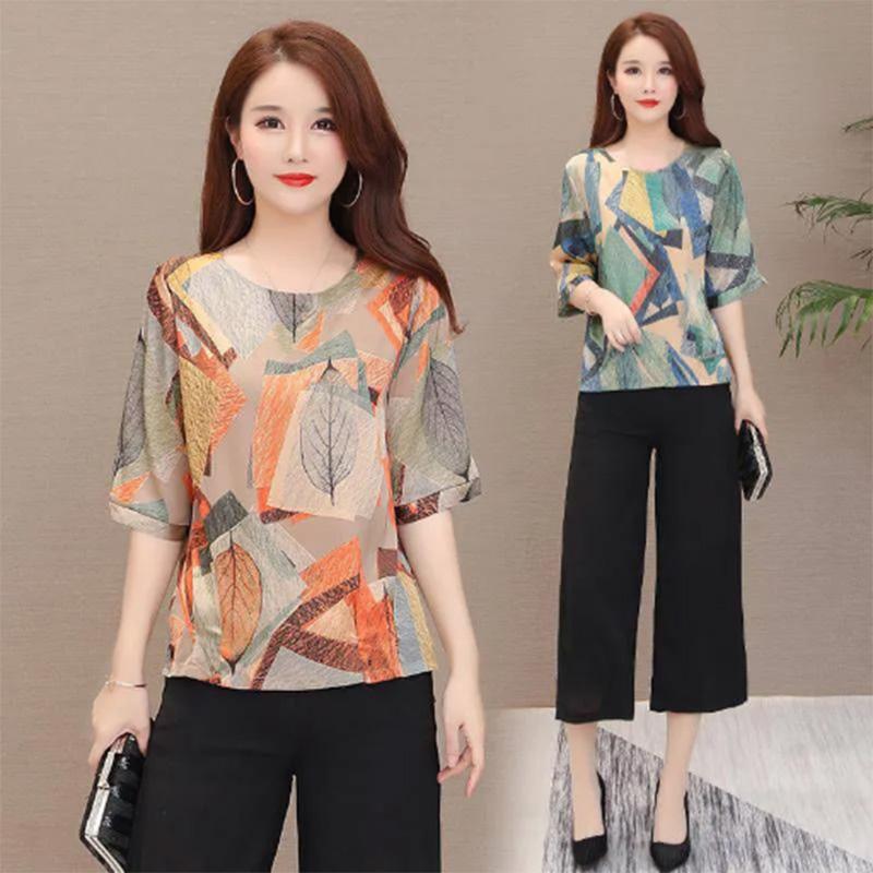 Summer Thin Imitation Ice Silk Top Women's Loose and Thin Fashion Top Mother's Wear Women's Five-point Sleeve Small Shirt