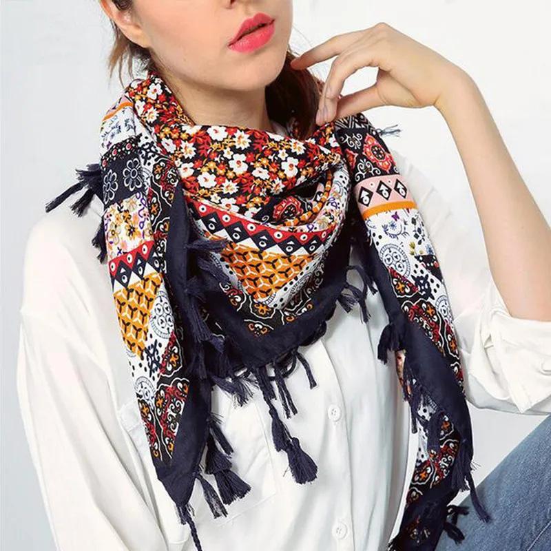 Ladies Retro Bohemian Scarf Shawl Russian Ethnic Printed Cotton and Linen Square Scarf Floral Headscarf Female Fringed Square Scarf 110x110 Cm