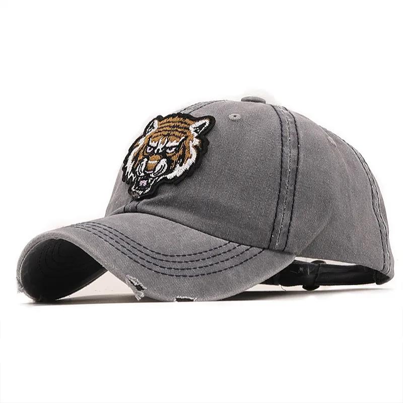 Tiger Embroidered Baseball Cap Men's Cotton Peaked Cap Cool Outdoor Travel Women's Spring and Summer Sun Hat Casual Sports Hat