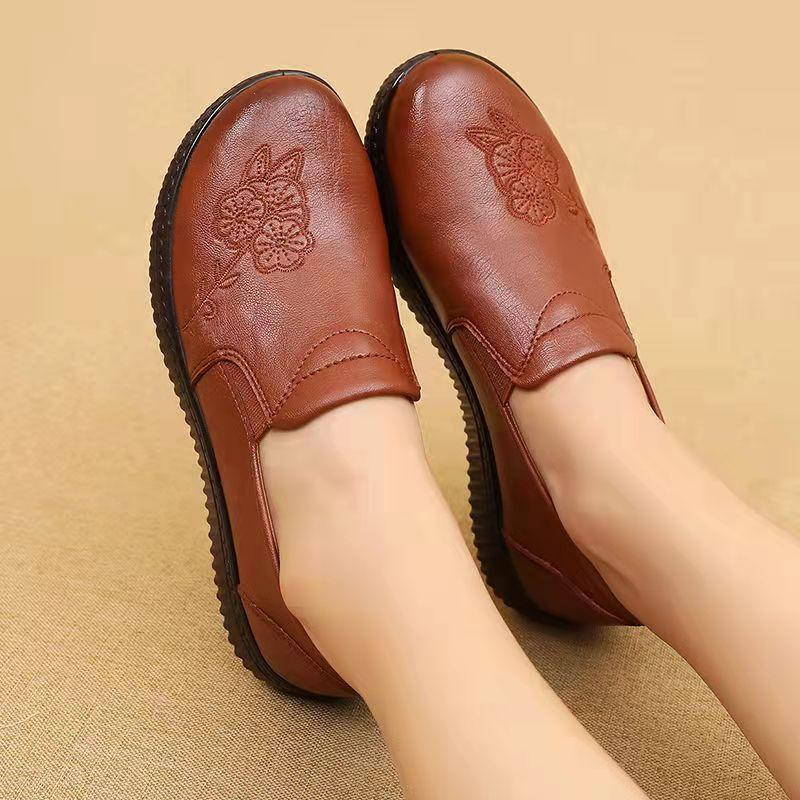 Middle-aged and Elderly Mother Shoes Spring and Autumn Flat Bottom Non-slip Leather Shoes Soft Bottom Comfortable Single Shoes Casual Leather Shoes