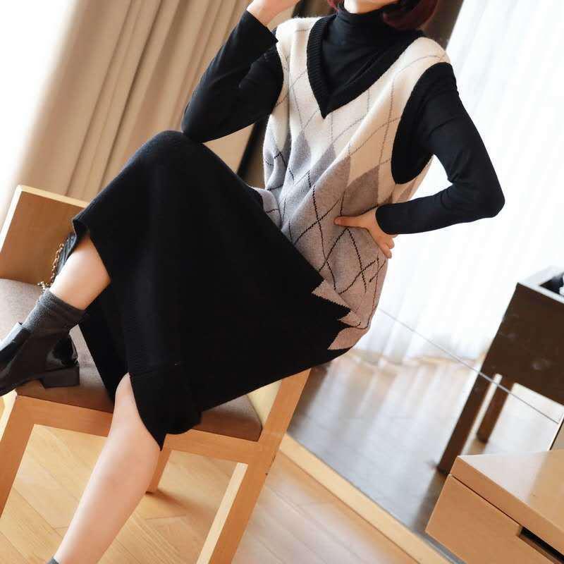 Women's Vest Sweater Dress Autumn and Winter Long Over The Knee Loose V-neck Sleeveless Vest Knitted Dress Temperament Base Lining