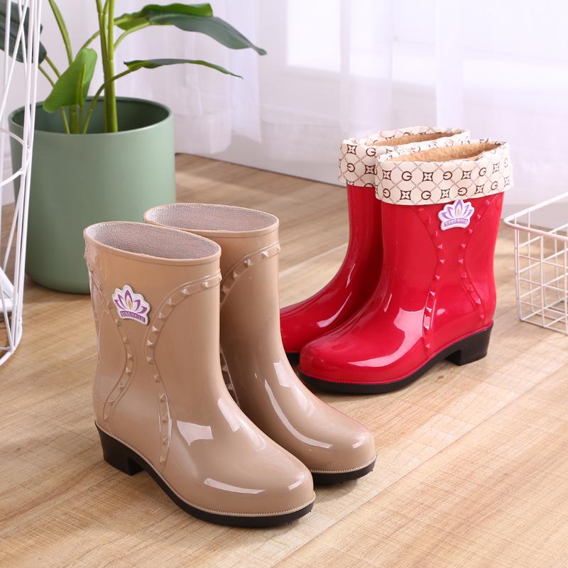 Rain boots Women's Waterproof Shoes Adult Fashion Middle Tube Non-slip Rain Boots Kitchen Car Wash Rubber Shoes