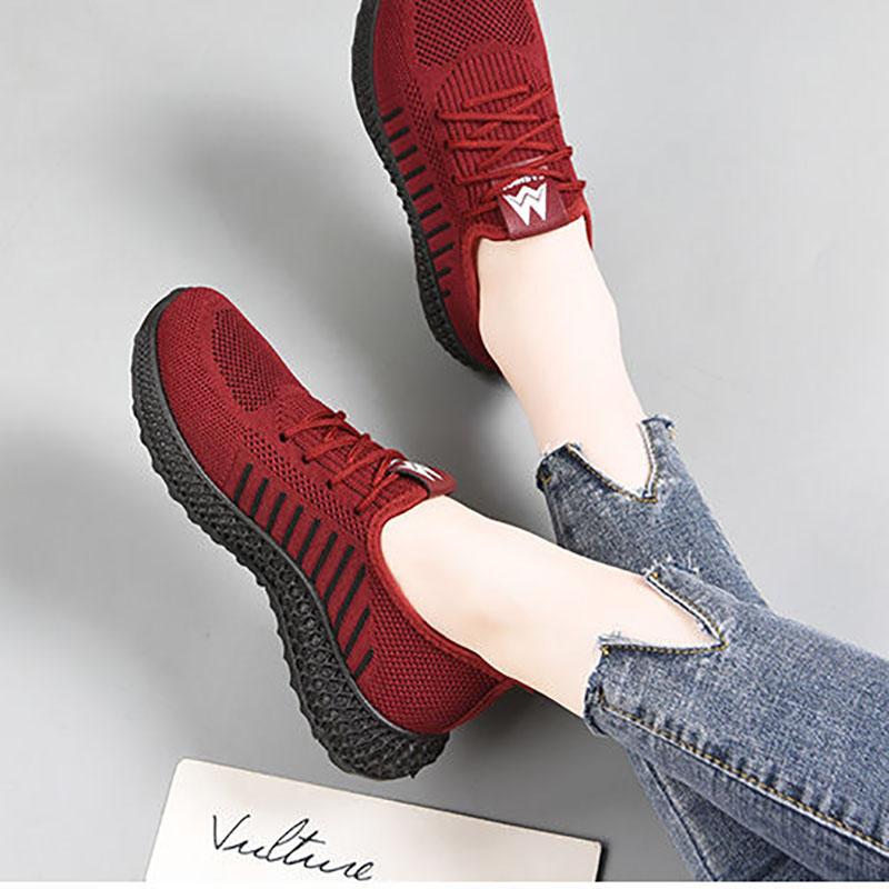 Old Beijing Cloth Shoes Women's Fashion Soft-soled Comfortable Mother Shoes Non-slip Lightweight Single Shoes Middle-aged and Elderly Sports Shoes