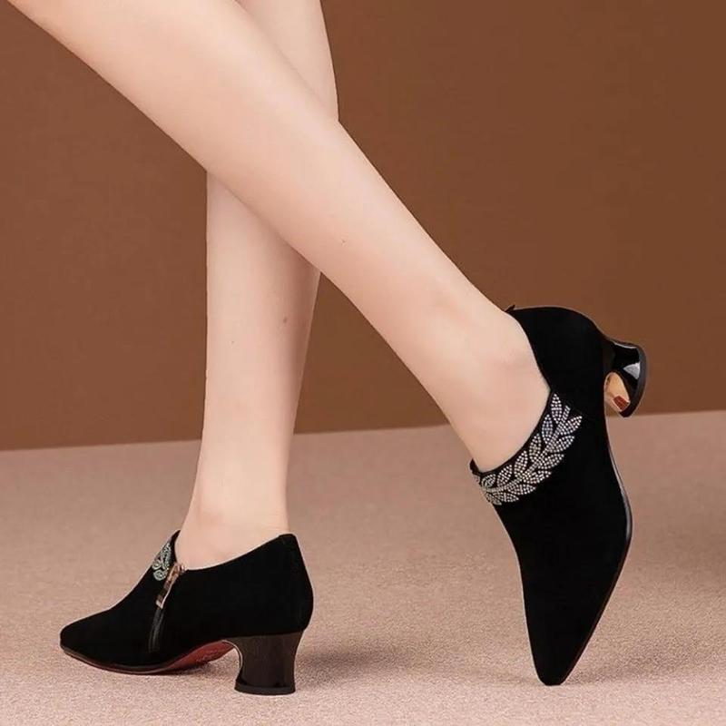 Women's Shoes Rhinestone Pointed Toe Mid-heel Chunky Heel Shoes Women's Matte Black Deep-mouth Shoes Women's High Heels