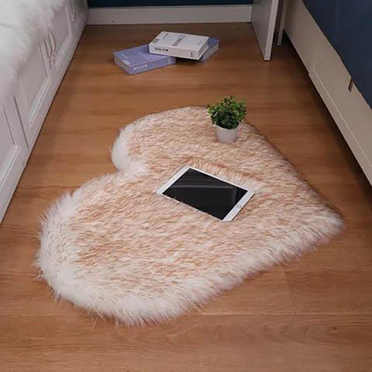 Imitation Wool Heart Shaped Floor Carpet Long Plush Cute Bedroom Bedside Teenage Heart Shaped Carpet Decoration