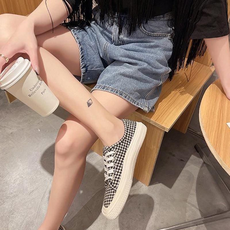 Canvas Shoes Female Students Korean Version of Mango Head Spring Leopard Print Flat Bottom All-match Casual Shoes White Shoes