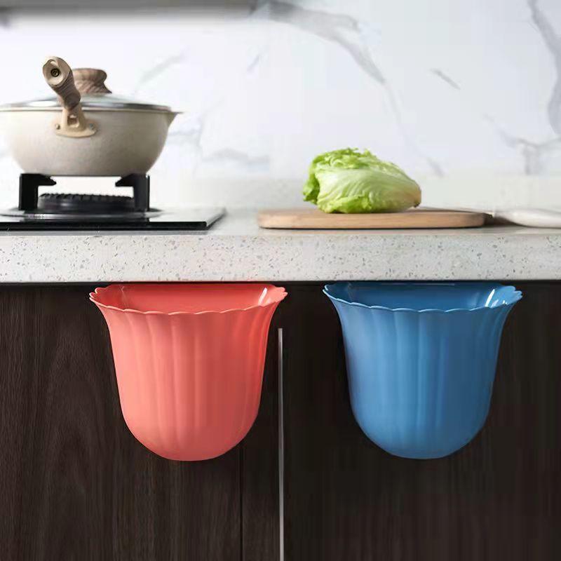 3Pcs Kitchen Wall-mounted Trash Can Flower Pots Kitchen Waste Countertop Trash Can Cabinet Door Hanging Do Not Bend Down Trash Can Home Organizer