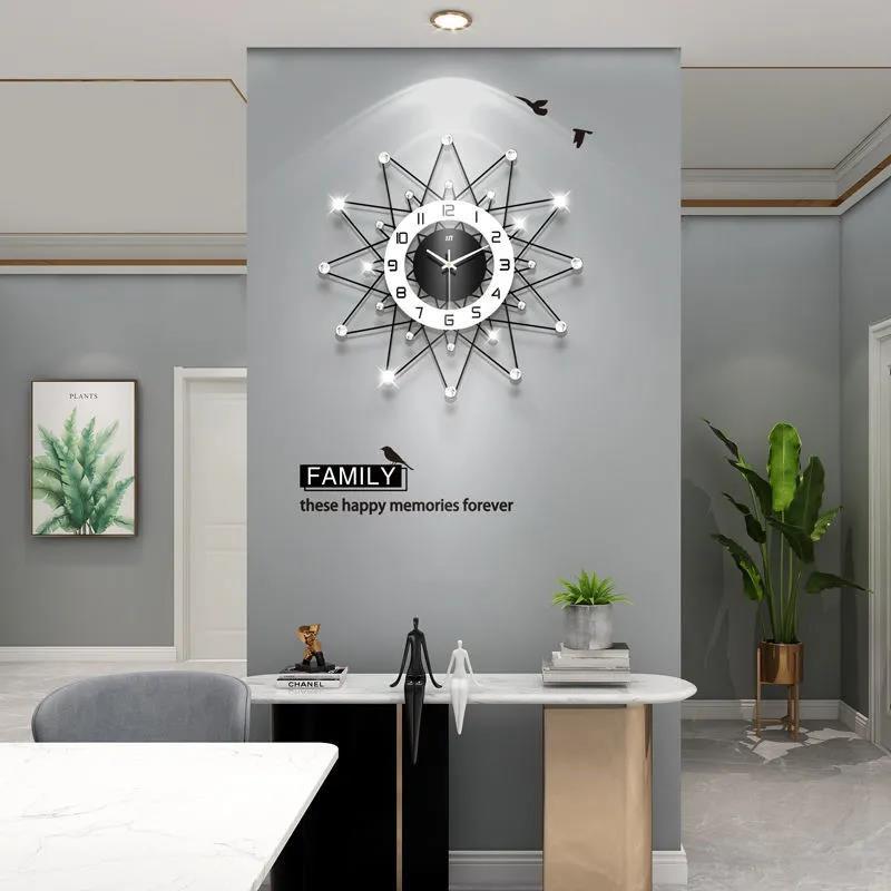 Clocks and Watches Living Room Home Decoration Modern Minimalist Wall Clock Creative Fashion Personality Restaurant High-end Silent Clock