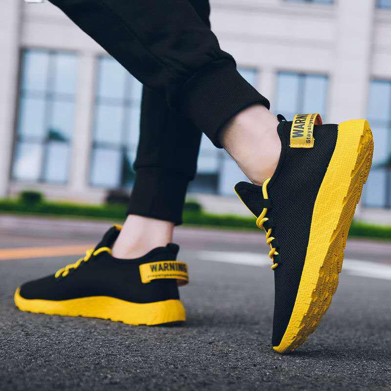 Summer Fashion Trend Mesh Fly-knit Men's Shoes Comfortable and Breathable Sneakers Men's Running Shoes