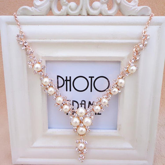 Fashion Pearl Gemstone Necklace Women's Short Clavicle Chain Ornament Accessories Sweater Chain