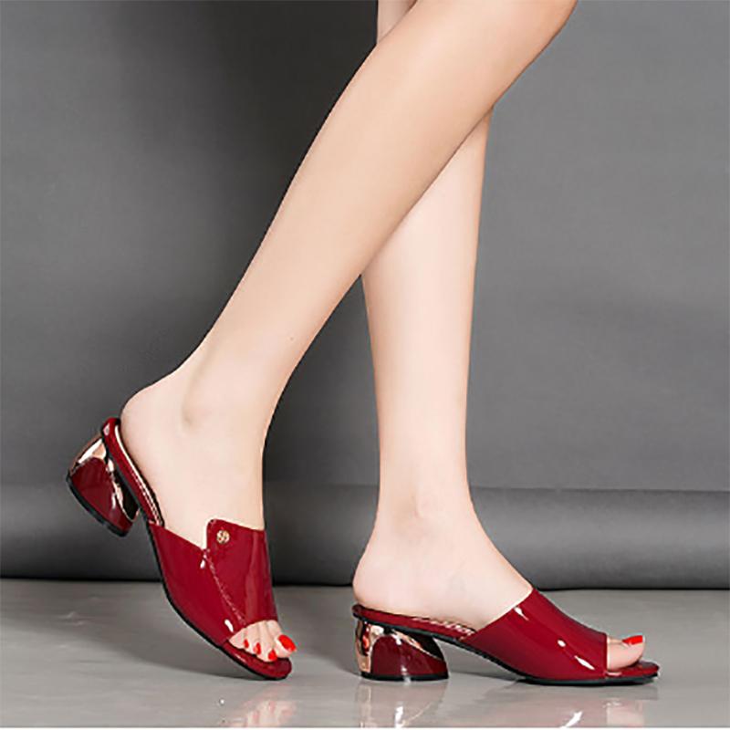 Women's Outer Wear Summer Mid-heel Thick Heel Women's Shoes Soft Leather Sandals and Slippers Fashion Open Toe  Women's Slippers