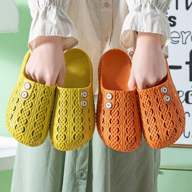 Women's Hole Toe Shoes Cute Non-slip Beach Sandals Girls Summer Outside The Bathroom Home Thick Bottom Stepping on Shit Slippers