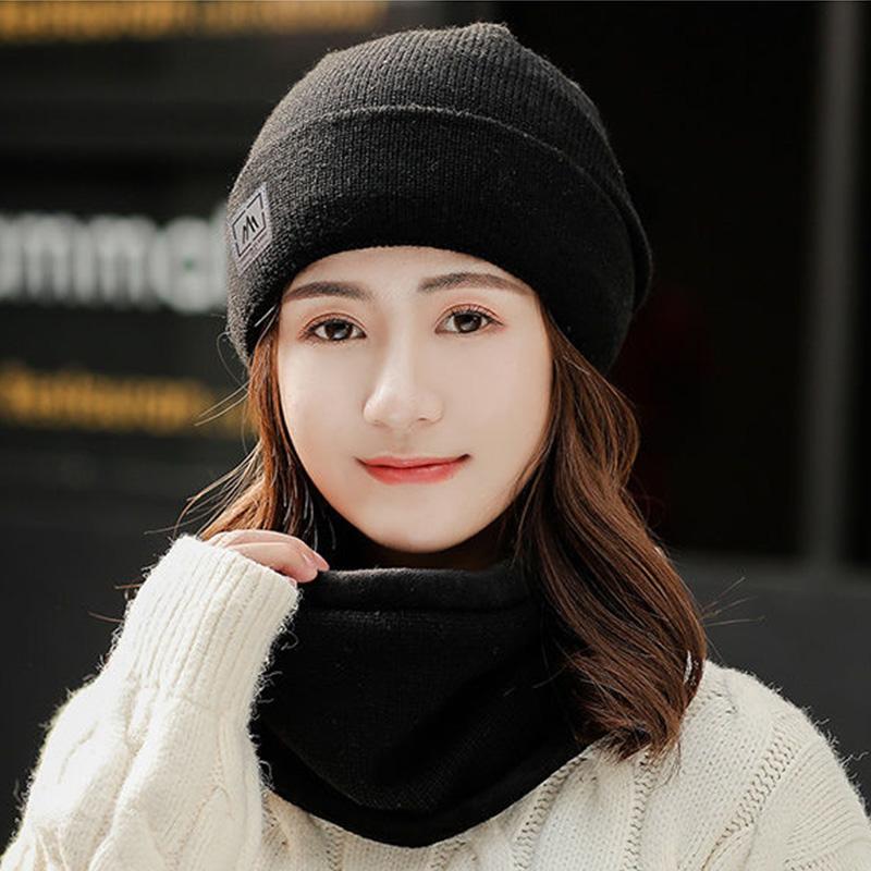 Women Winter Knitted Hat Ear Protection Woolen Cap Warm and Versatile Winter Cycling Cap