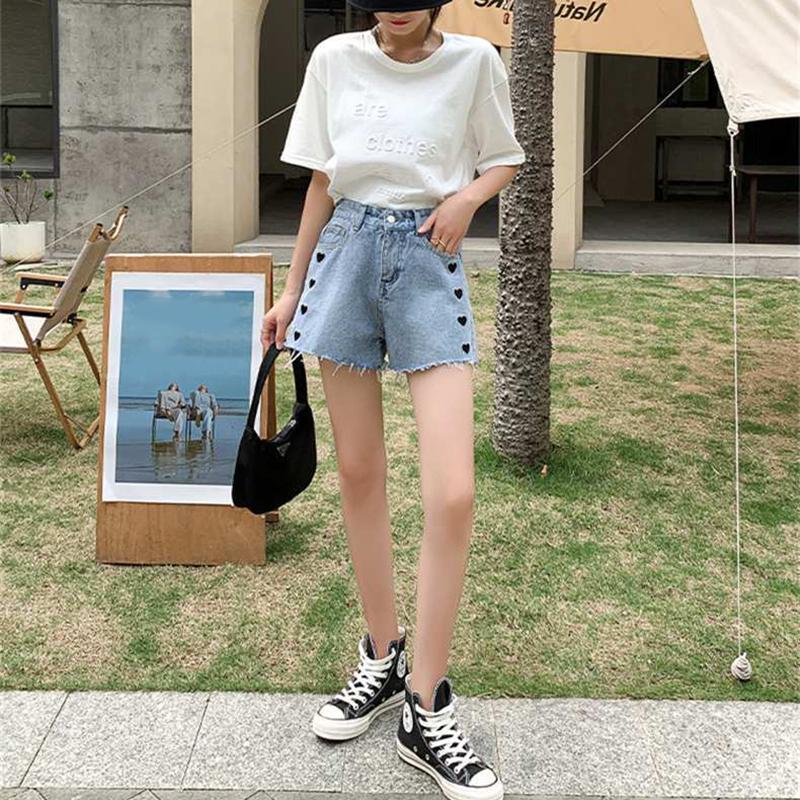 WTEMPO Heart-shaped Embroidery Washed Denim Summer Women Denim Shorts Jeans High Waist Casual Shorts