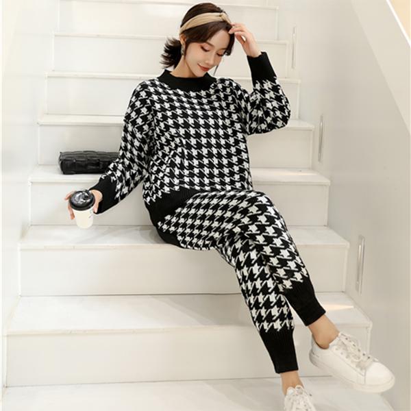 2pcs/set Women Knitted Tracksuit Houndstooth High Neck Sweater + Carrot Jogging Pants Pullover Sweater Set CHIC Knitted Outwear