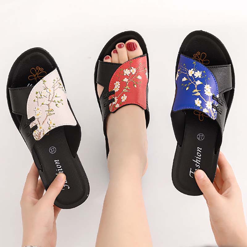 Middle-aged Elderly Mother Sandals and Slippers Thick-soled Slope-heeled Ladies Mid-heel Non-slip Comfortable Outer Wear Soft-soled Increased Sandals