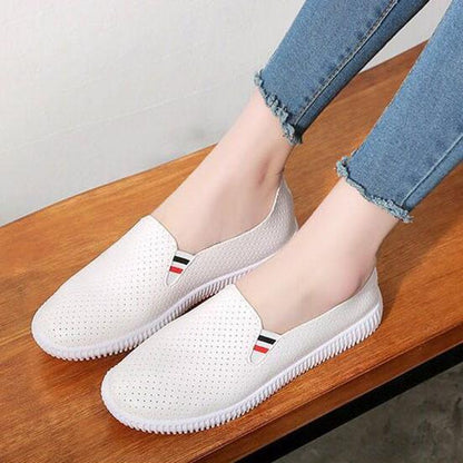 Women's Spring and Summer Large Size Soft Sole Flat Shoes Autumn Solid Color Breathable Casual Soft Leather Shoes