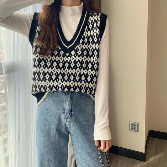 Spring and Autumn College Fengling Plaid Sweater Vest Female Korean Version Loose V-neck Short Wool Knit Sleeveless Vest