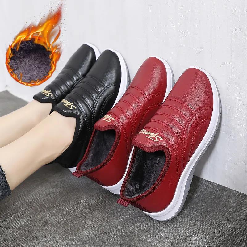 Cotton Shoes Women Winter Plus Flannel Shoes Leather Waterproof Non-slip Leather Shoes Rubber Sole Pedal Work Cotton Boots