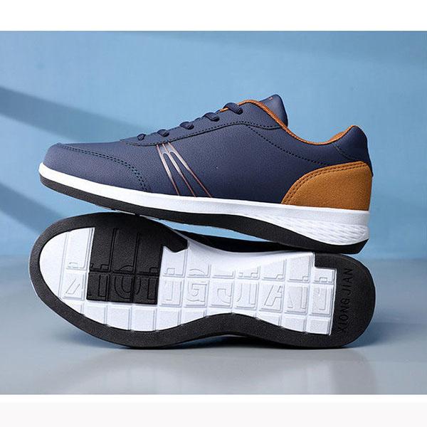 Men's Breathable Leather Sports Shoes All-match Non-slip Lightweight Board Shoes Outdoor Leisure Running Shoes Comfortable Casual Sneakers