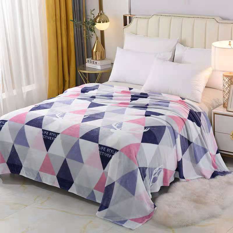 Thick Coral Fleece Blanket Siesta Small Quilt Bed Sheet Air Conditioning Office Leisure Blanket Flannel Blanket Quilt Winter Mattress