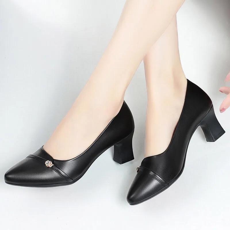 High Heels Single Shoes Women's Leather Shoes Spring and Summer Mid-heel Chunky Heels Casual Shoes Pointed Shoes