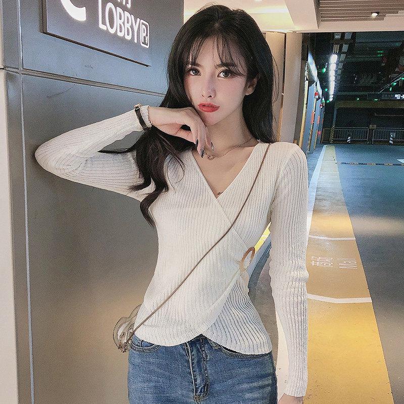 Pofulove Solid Color Long-sleeved Knitted Bottoming Shirt with A V-neck Tight-fitting Sweater