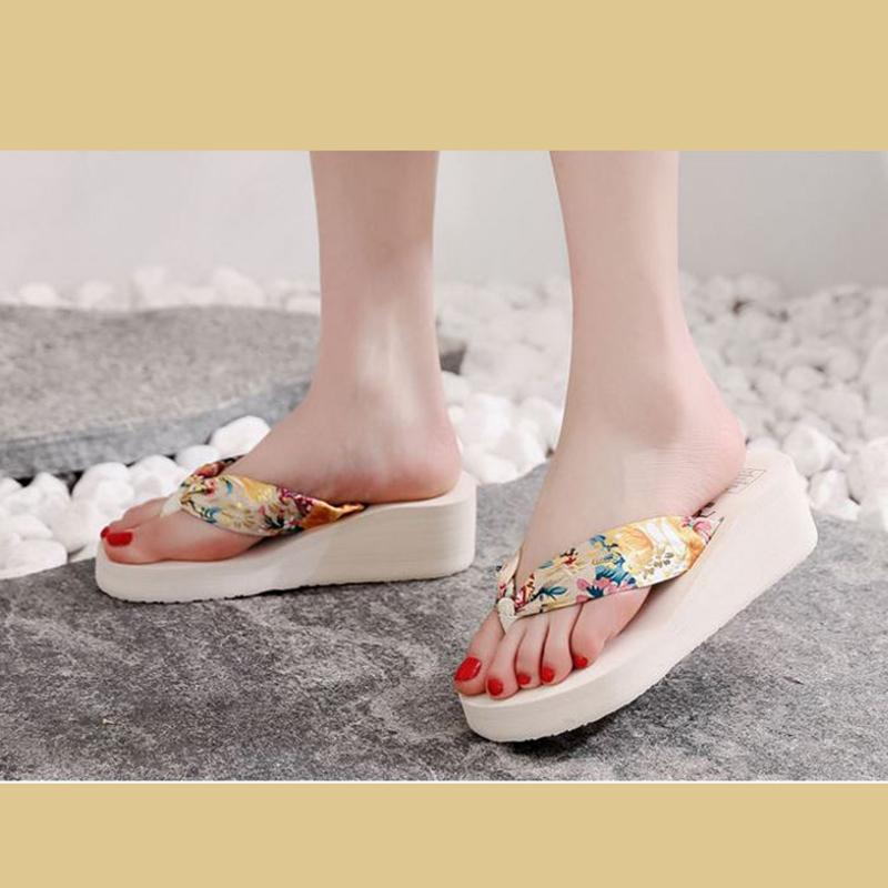 High-heeled Platform Flip-flops Women Summer Korean Version  Non-slip Slope Heel Beach Shoes Wear Women's Sandals  Slippers