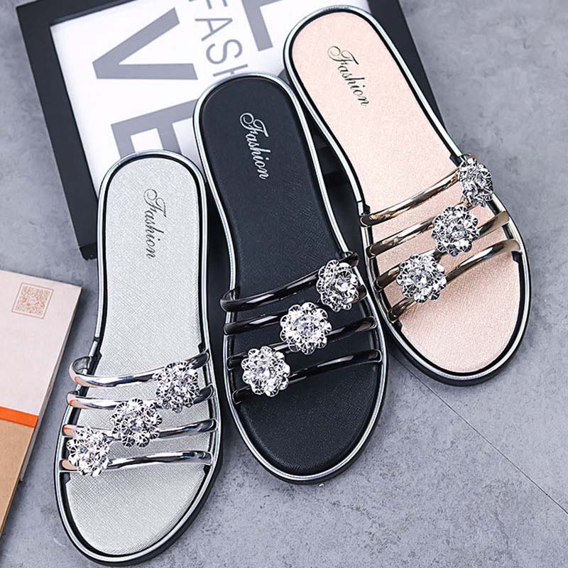 Women Peep Toe Sandals High Quality Rhinestones Slippers Anti Skid Flip Flops Crystal Women Shoes Summer Beach Footwear Lightweight Flat Sandals