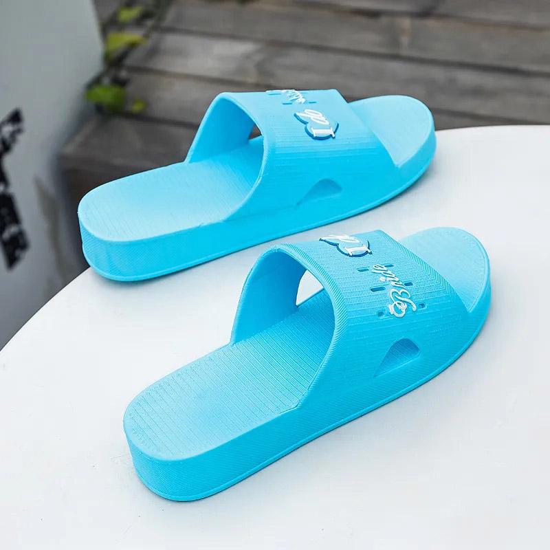 Women's Slippers Middle-heeled Thick-bottomed Non-slip Bathroom Slippers Summer Leisure Household Indoor Flip-flops Student Sandals and Slippers