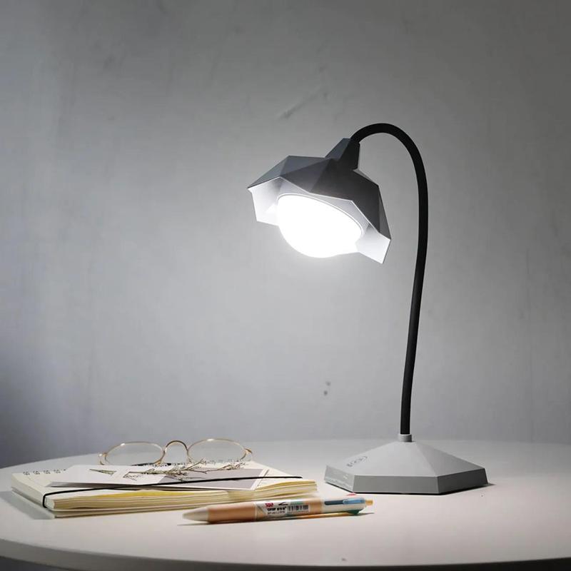 LED Eye Protection Desk Lamp Cute Dormitory Desk Learning USB Rechargeable Student Bedroom Reading Bedside Night Light Portable Desk Lamp