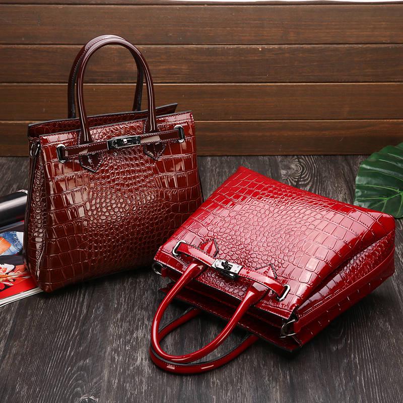 Crocodile Pattern Handbag Female Temperament Versatile Large-capacity Shoulder Bag European and American Fashion Trend Commuter Handbags