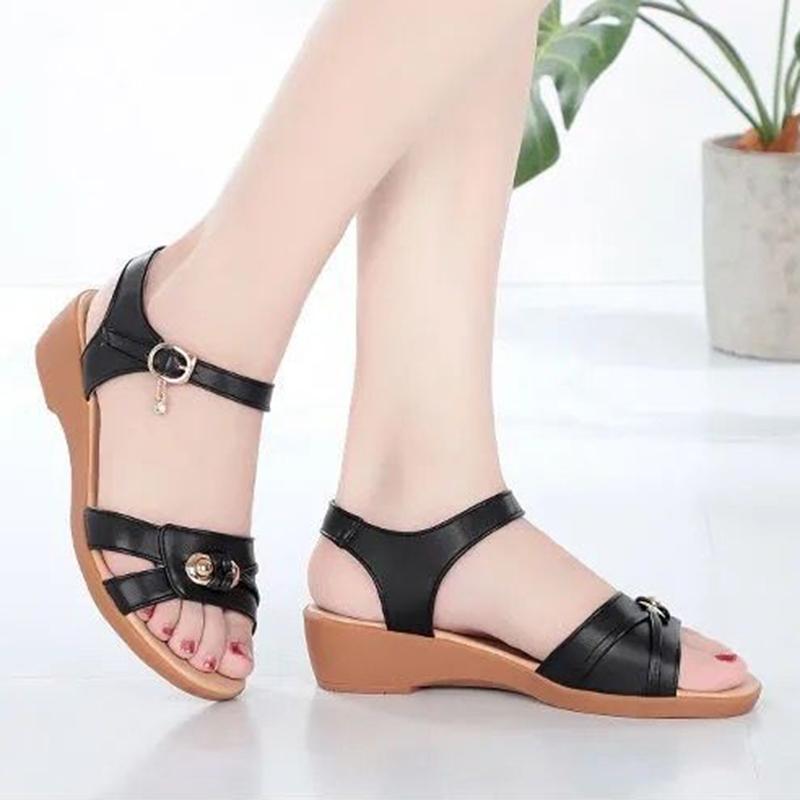 Summer Mother Sandals Women's Slope with Flat Really Soft Leather Soft Bottom All-match Non-slip Middle-aged and Elderly Women's Sandals