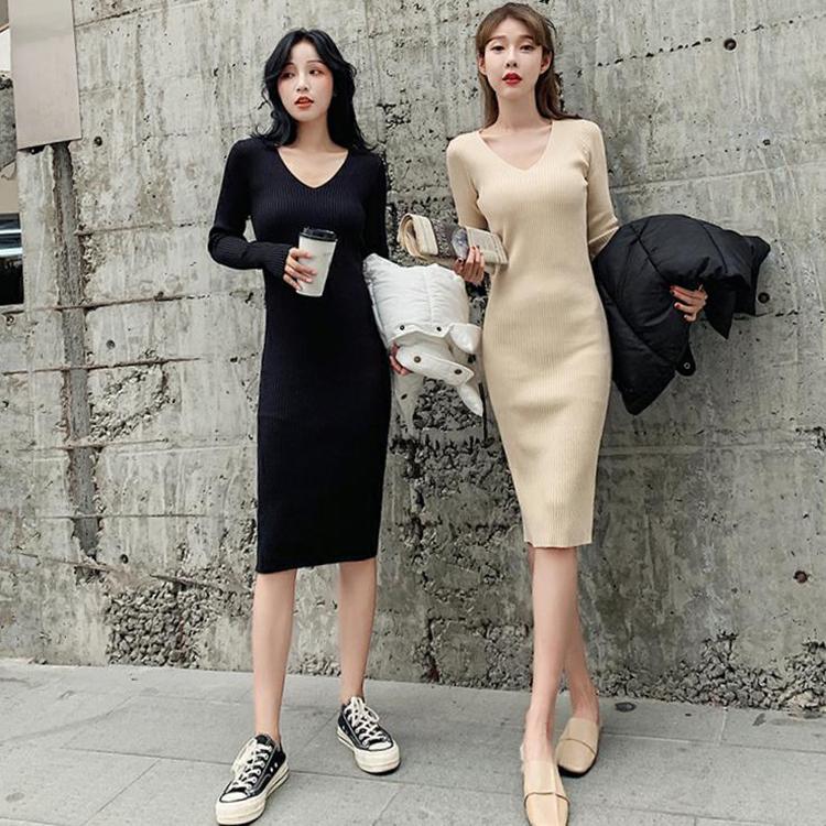 Winter Mercerized Cotton Temperament Goddess Fan Sweater Knit Dress V-neck Long-sleeved Slim Slimming Black Hip Skirt