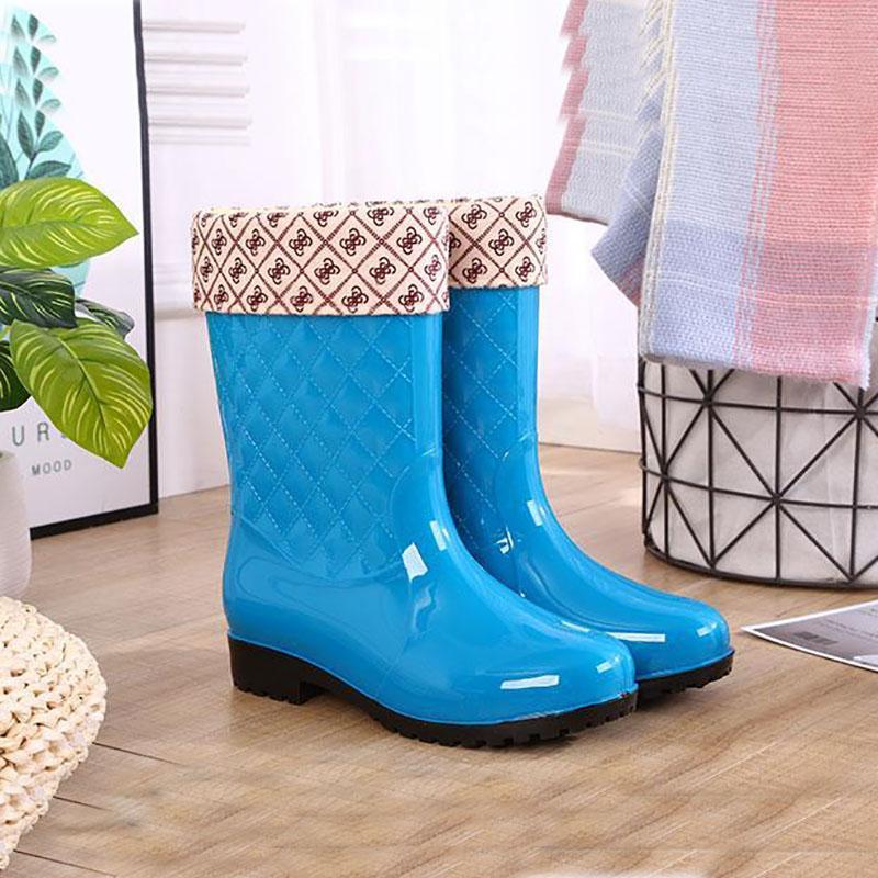 Rain Boots Ladies Mid-tube Warm Rain Boots Non-slip Water Shoes High-tube Rubber Shoes Adult Plus Cotton Boots Overshoes