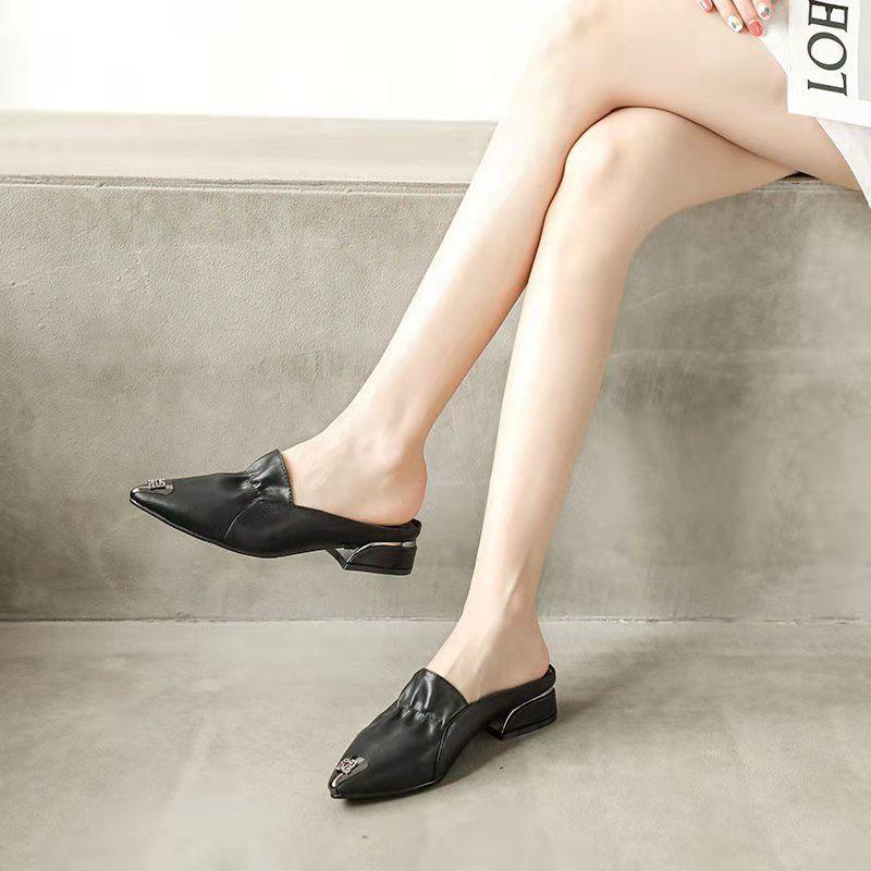 Soft Leather Slippers Summer Wear Fashion Ladies Toe Cap Sandals Red Women Leather Shoes