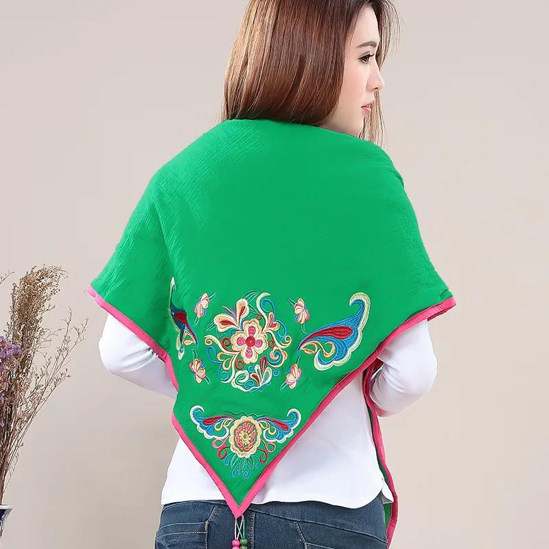 Women's Cotton Linen Ethnic Scarf Embroidered Flower Scarf All Match Shawl Retro Triangle Scarf Exquisite Embroidery Scarves Wrap Shawl Neckerchief