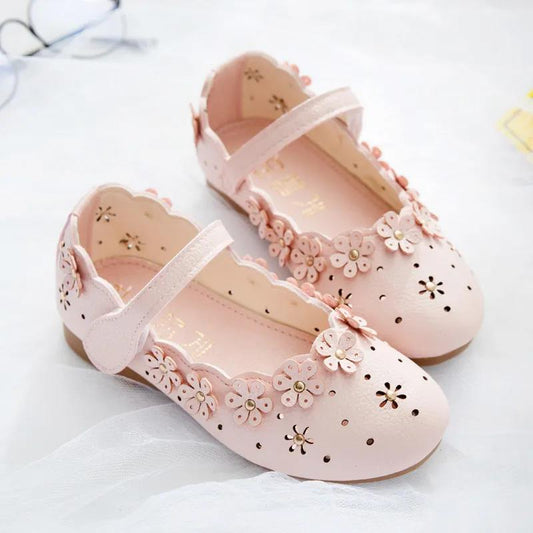 Girls Sandals Girls Spring Summer Soft Sole Low Heel Casual Sandals Solid Color Anti-slip Beads and Flowers Decoration Princess Sandals