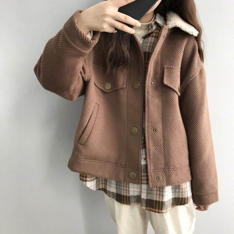 Retro Hong Kong-flavored Small Woolen Coat Female Autumn and Winter Lamb Fur Collar Thick Short Woolen Coat