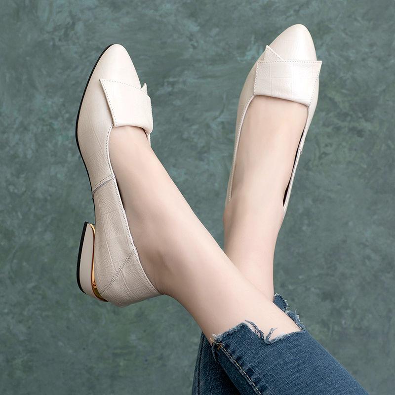 Flat Single Shoes Women Shallow Mouth Thick Heel Pointed Toe Women's Shoes Soft Leather Soft Sole All-match Leather Shoes Work Shoes