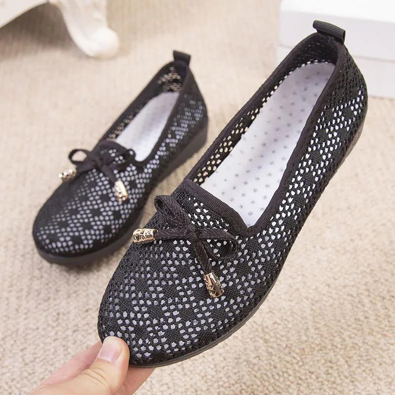 Summer Old Beijing Cloth Shoes Women's Net Shoes Breathable Mesh One-foot Mother Shoes Shallow Mouth Non-slip Casual Shoes Women