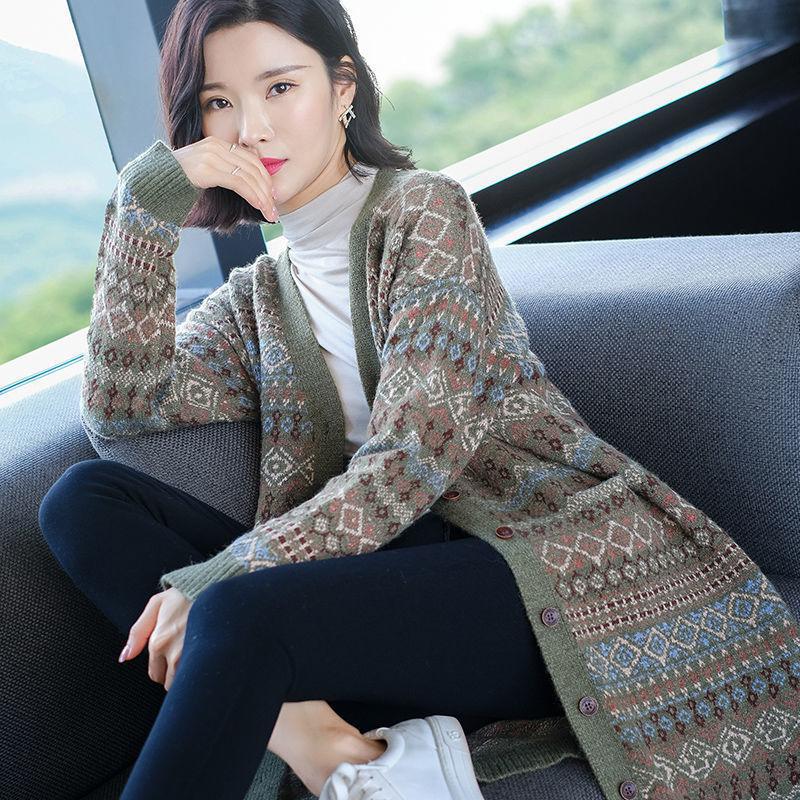 Autumn and Winter Mid-length Wool Top Loose Mid-length Thick Sweater Retro Jacquard Middle-aged Ladies Coat