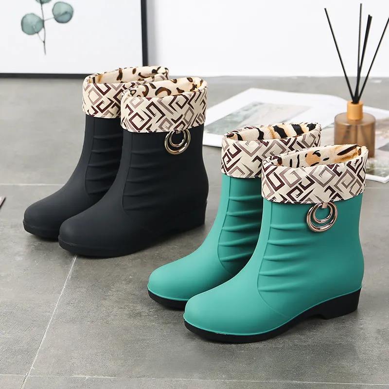 Anti-slip and Waterproof Women's Adult Rain Boots Plush Warm Rain Boots Korean Version of Waterproof Shoes Women Mid-tube Boots