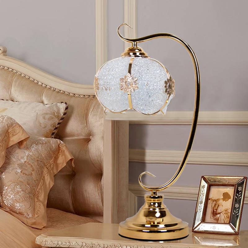 European-style Table Lamp Bedroom Bedside Lamp Modern Table Lamp Creative Remote Control Table Lamp