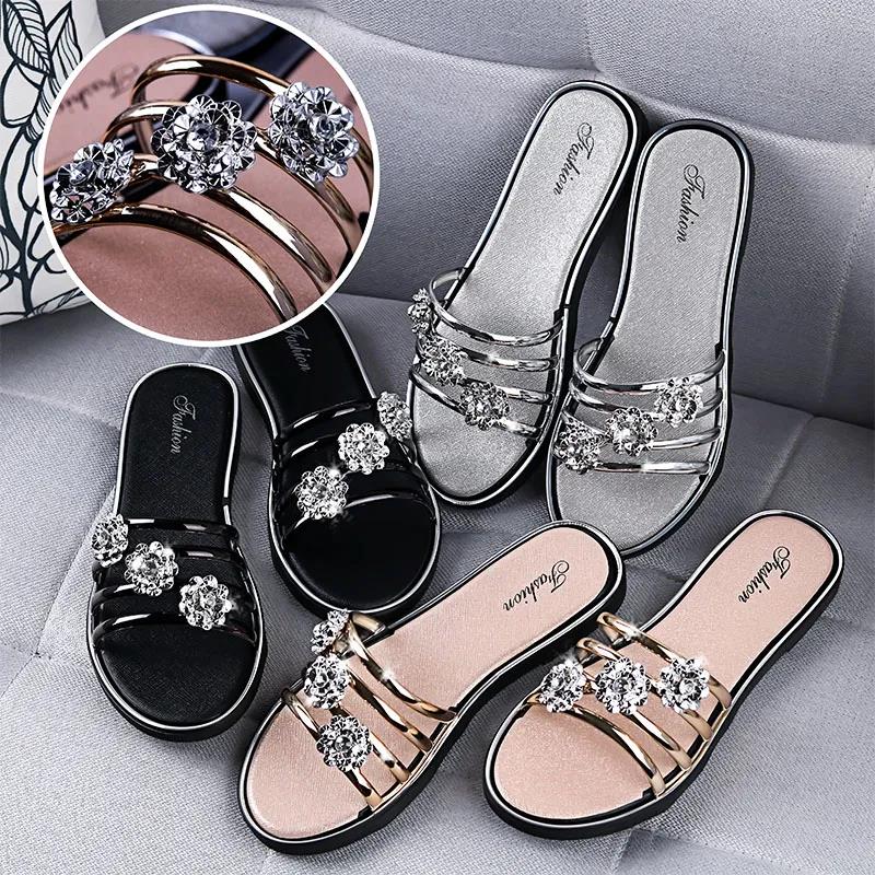 Sandals and Slippers Women's Summer Slippers Flat-bottomed Flip-flops Beach Shoes Indoor and Outdoor Wearable Flat-bottomed Non-slip Ladies Sandals