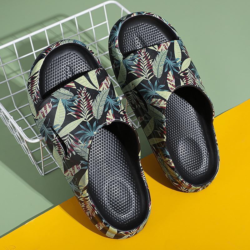 Summer Men's Slippers Large Size Thick Bottom Outdoor One Word Slippers Light Non-slip Beach Slippers Men