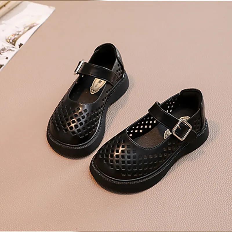 Girls Soft Bottom Hollow Sandals Leisure Leather Shoes Spring and Autumn Princess Shoes Performance Shoes Dance Shoes