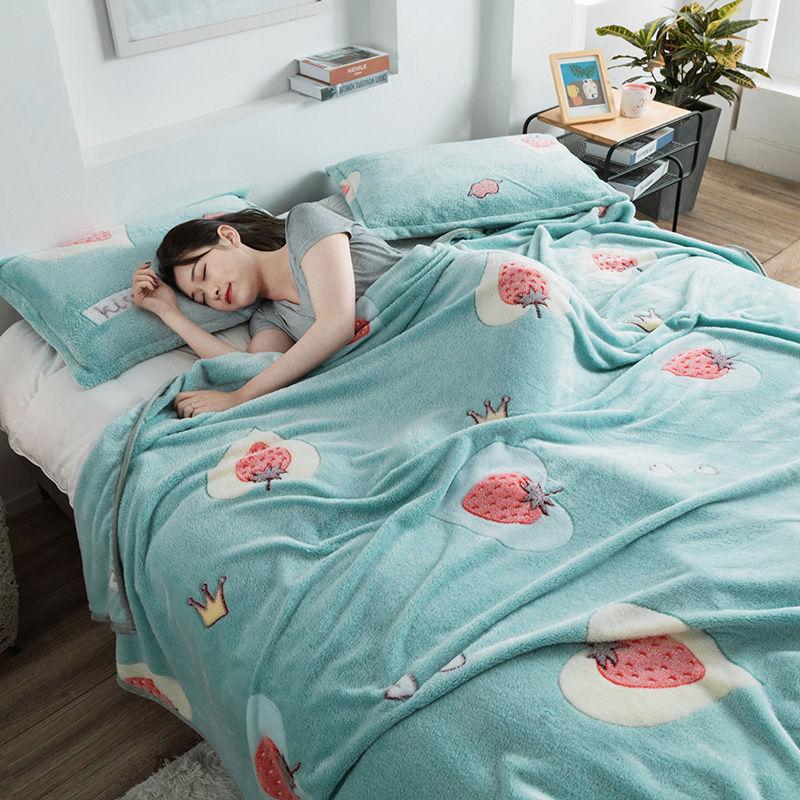 Flannel Blanket Solid Soft Living Room Bedroom Air Conditioning Bed Blanket Sofa Bed Sleeping Blanket Multifunctional Four Seasons Cover Blanket Quilt