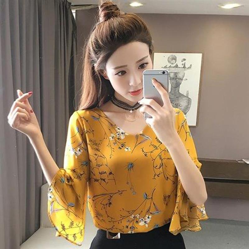 Spring and Summer Floral Chiffon Shirt Women's Shirt Short-sleeved Top Clothes Trumpet Sleeves Thinner Bottoming Shirt Fabric Light and Breathable